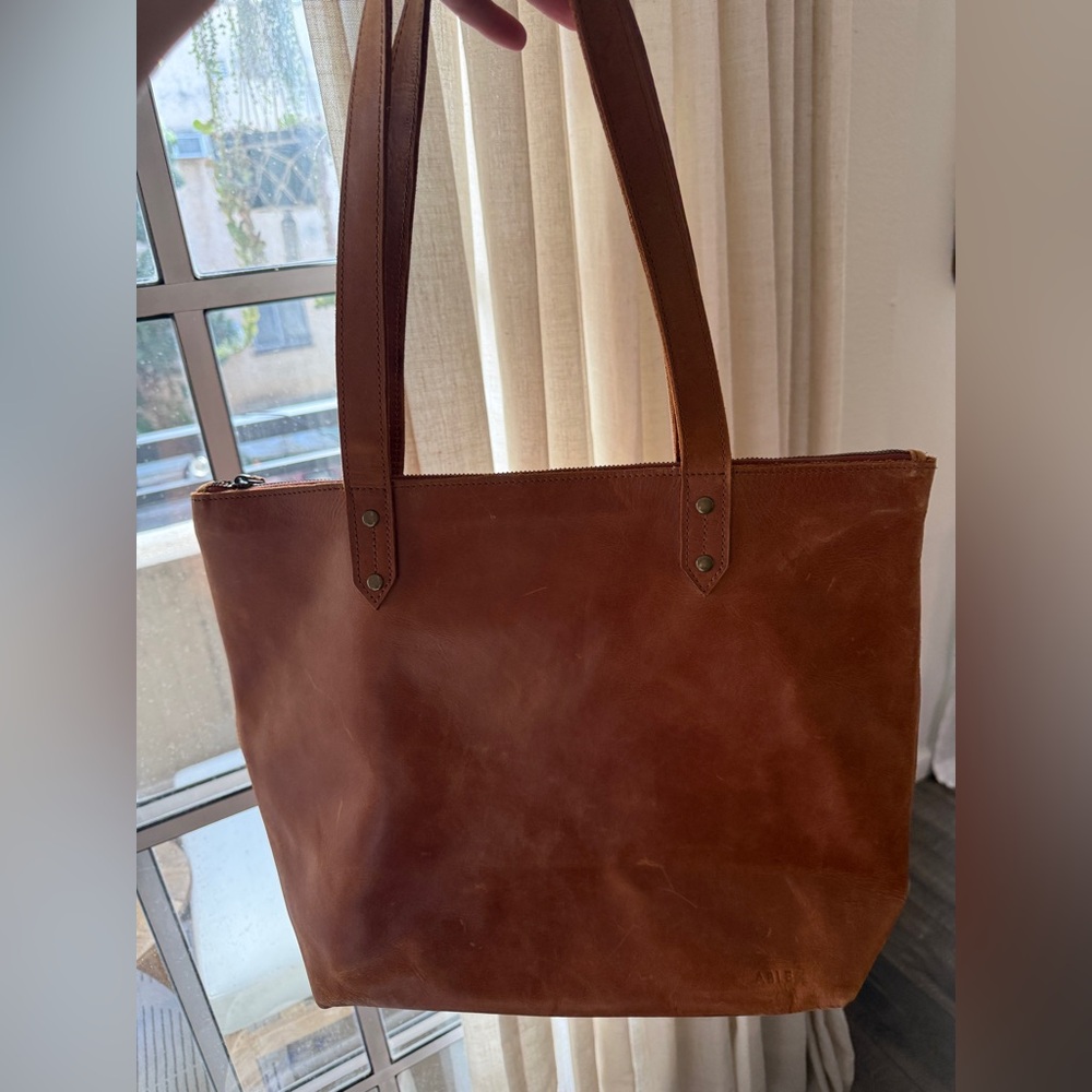 ABLE - Weathered 100% Leather Tote